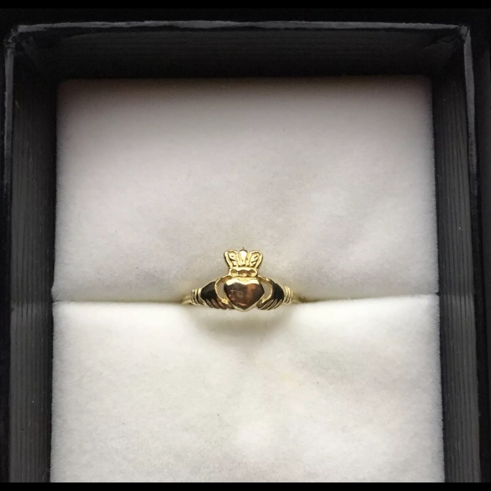 Genuine 14k Gold Claddagh Ring